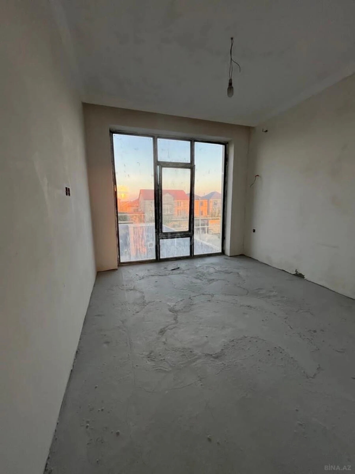 Satılır 4 otaqlı həyət evi 195 m²