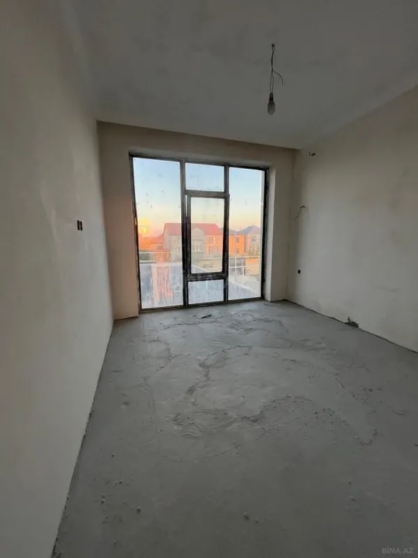 Satılır 4 otaqlı həyət evi 195 m²