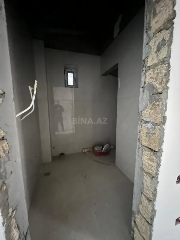 Satılır 4 otaqlı həyət evi 195 m²