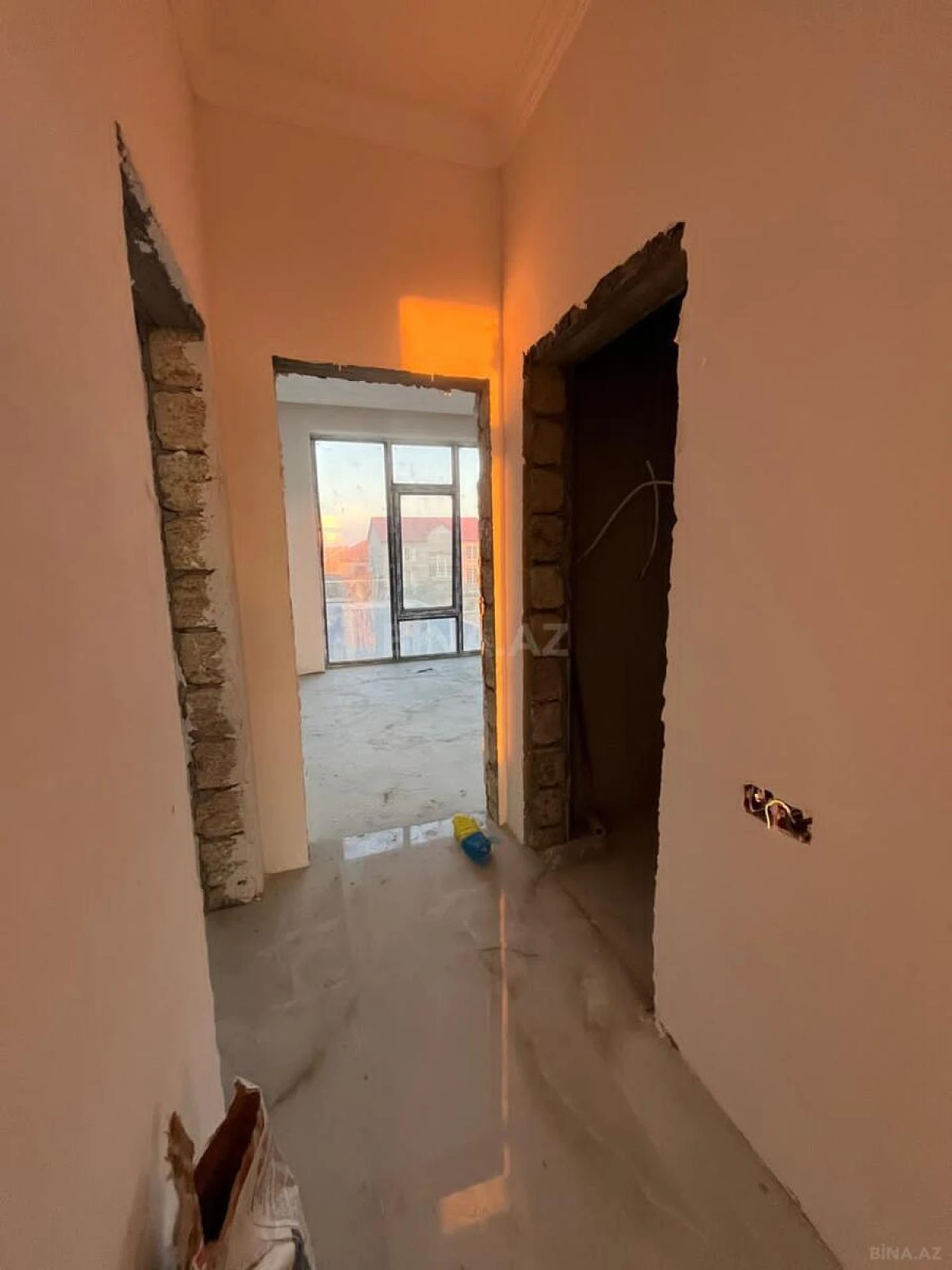 Satılır 4 otaqlı həyət evi 195 m²