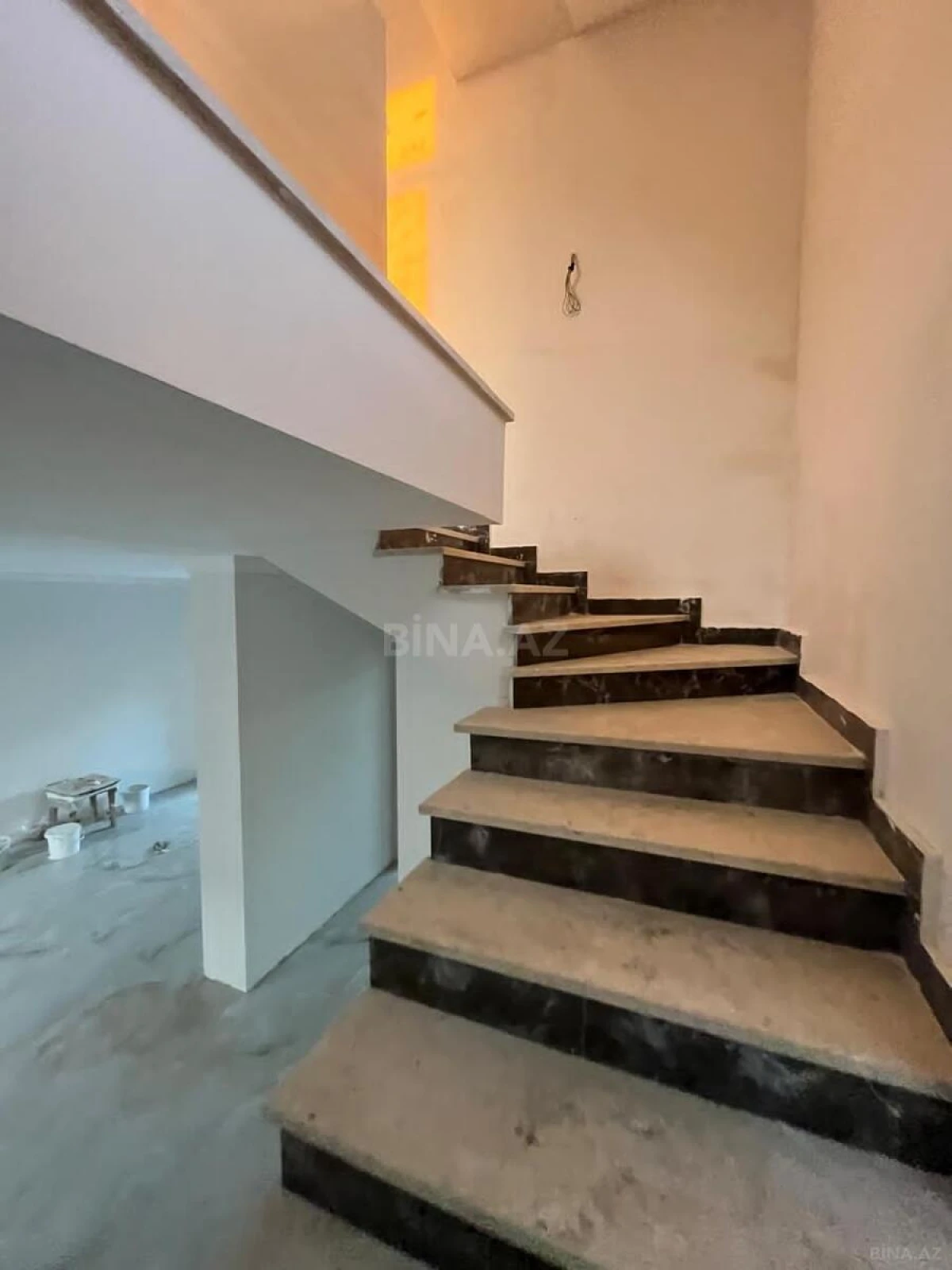 Satılır 4 otaqlı həyət evi 195 m²