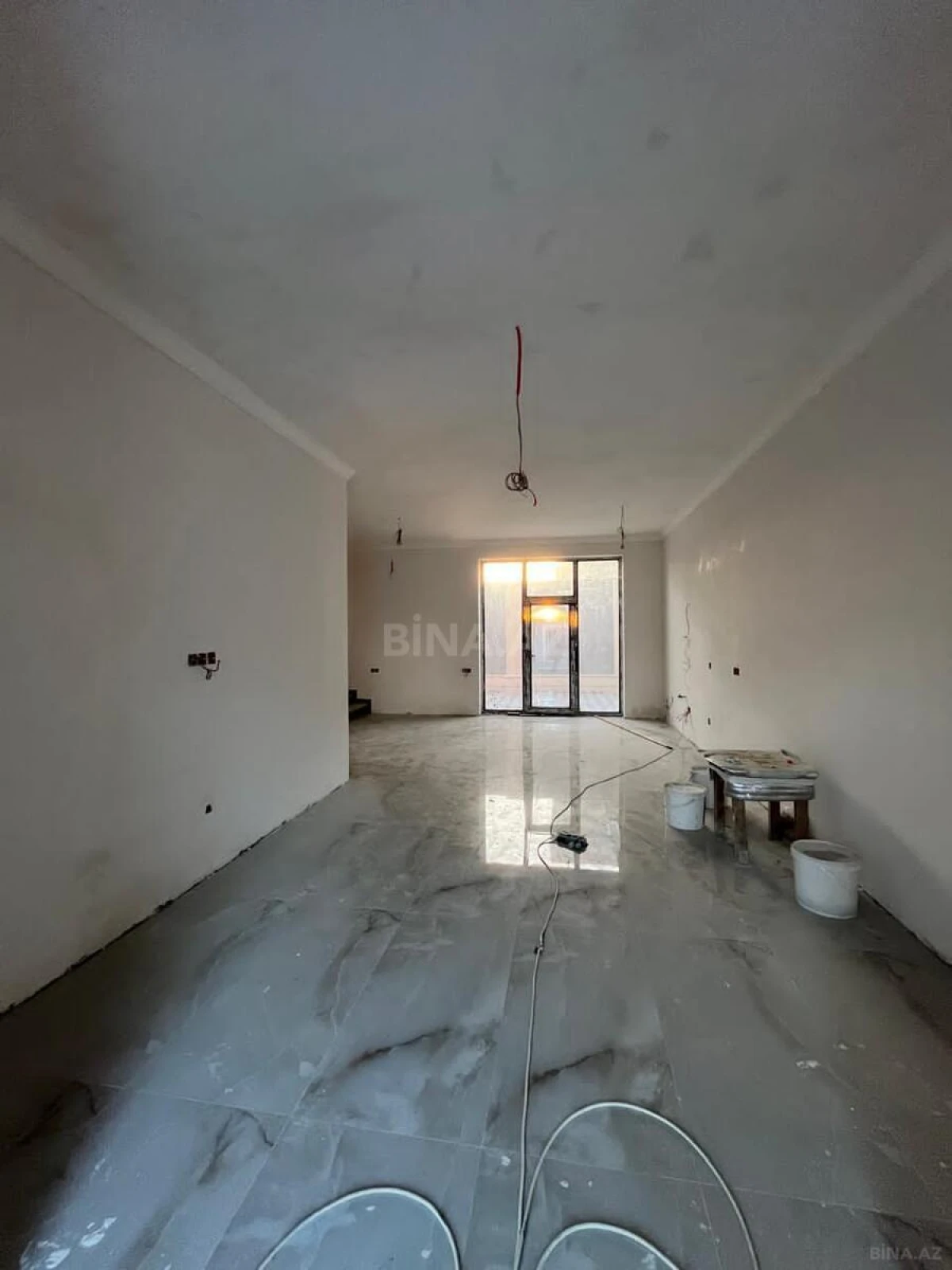 Satılır 4 otaqlı həyət evi 195 m²