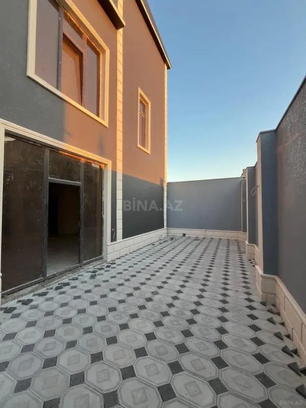 Satılır 4 otaqlı həyət evi 195 m²