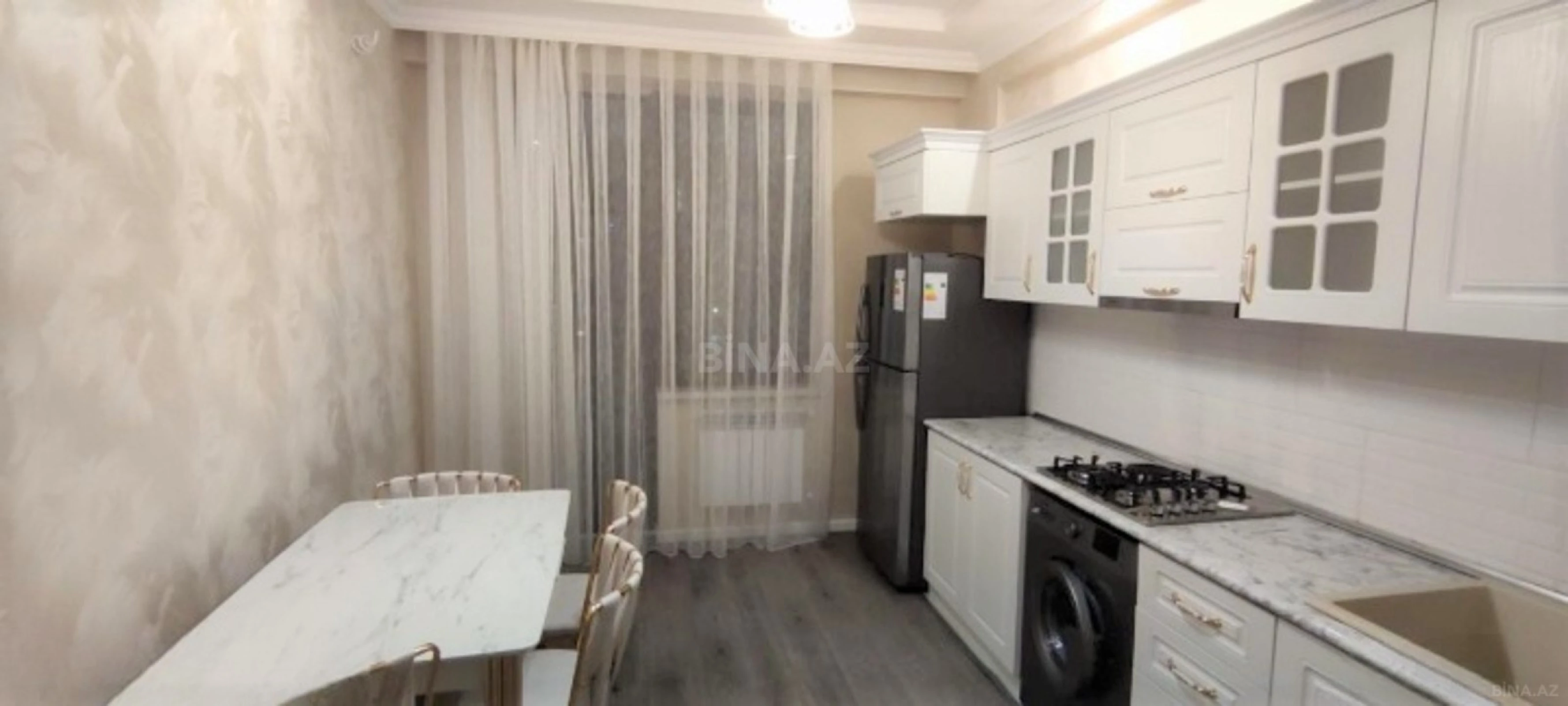 Satılır 2 otaqlı mənzil 87 m²