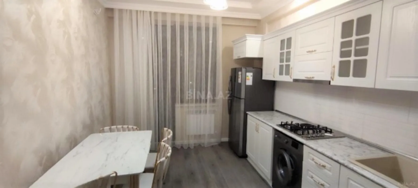 Satılır 2 otaqlı mənzil 87 m²