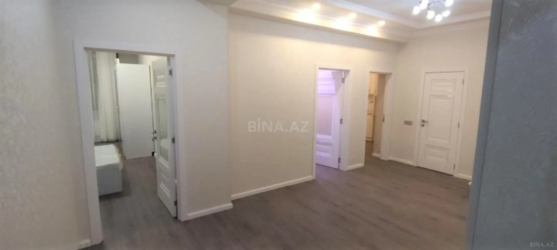 Satılır 2 otaqlı mənzil 87 m²