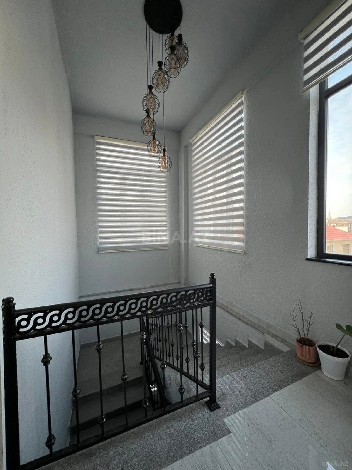 Kirayə verilir obyekt 220 m²