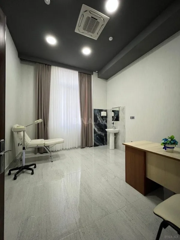 Kirayə verilir obyekt 220 m²