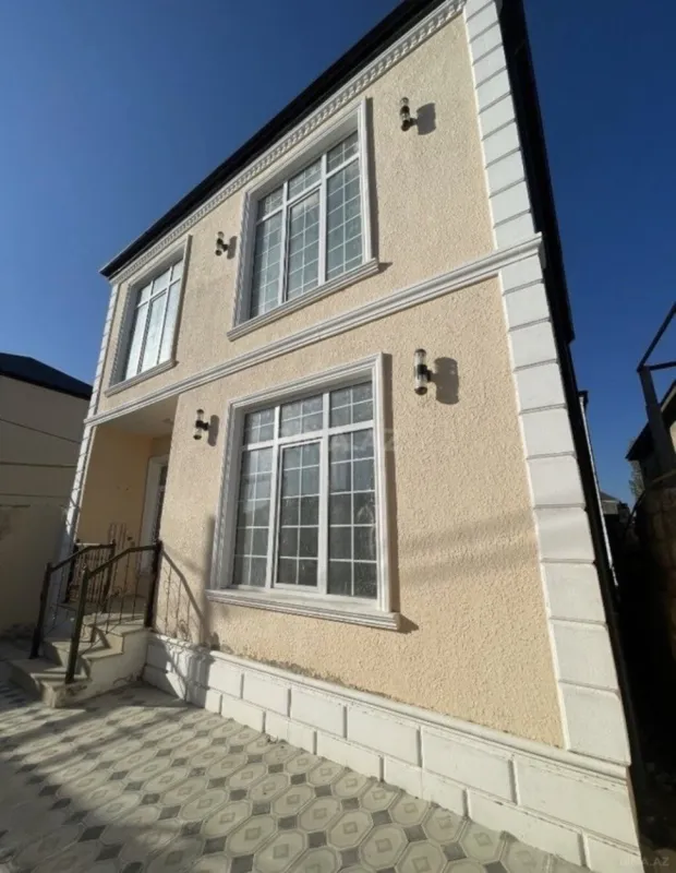 Satılır 4 otaqlı həyət evi 145 m²