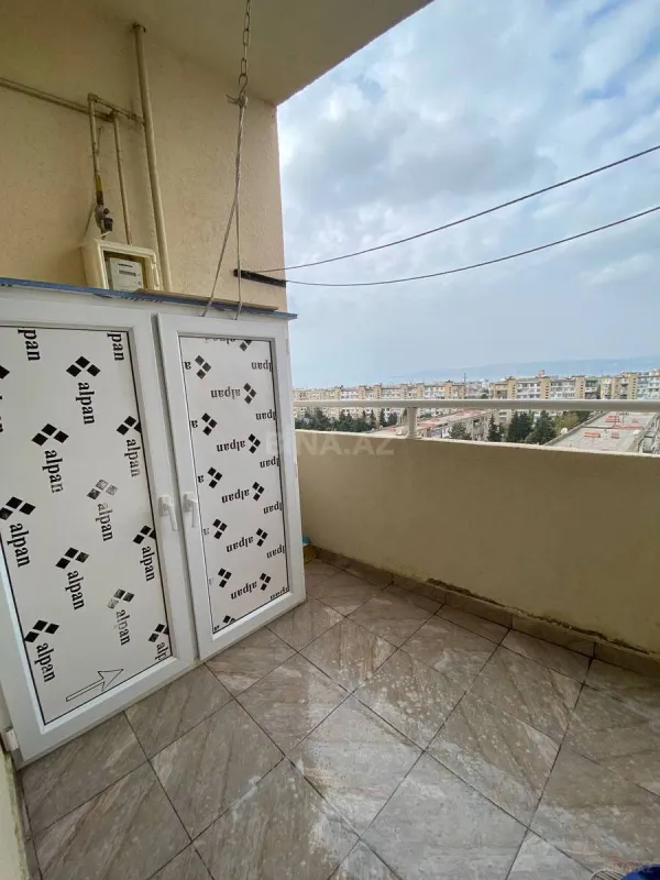 Satılır 3 otaqlı mənzil 93 m²