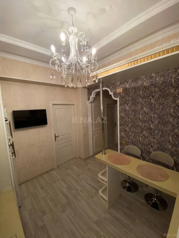 Satılır 3 otaqlı mənzil 93 m²