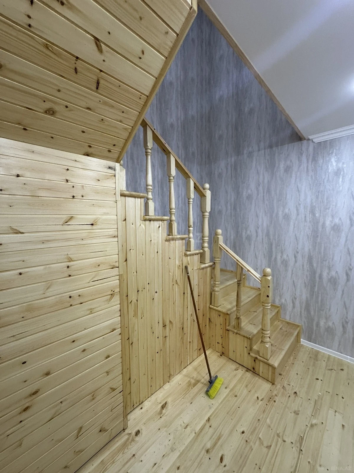 Satılır 4 otaqlı həyət evi 135 m²