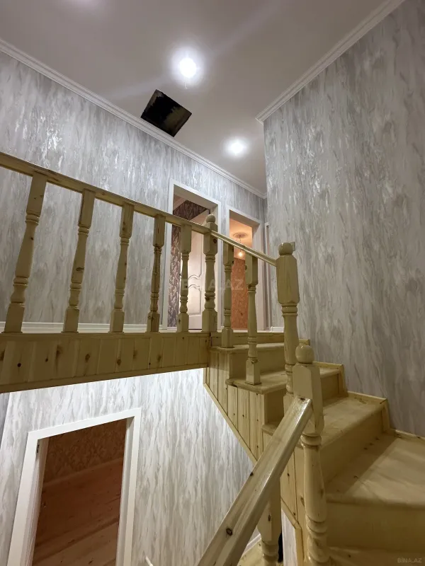Satılır 4 otaqlı həyət evi 135 m²