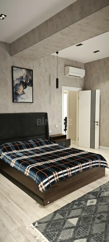 Satılır 2 otaqlı mənzil 107 m²