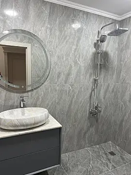Satılır 4 otaqlı mənzil 200 m²
