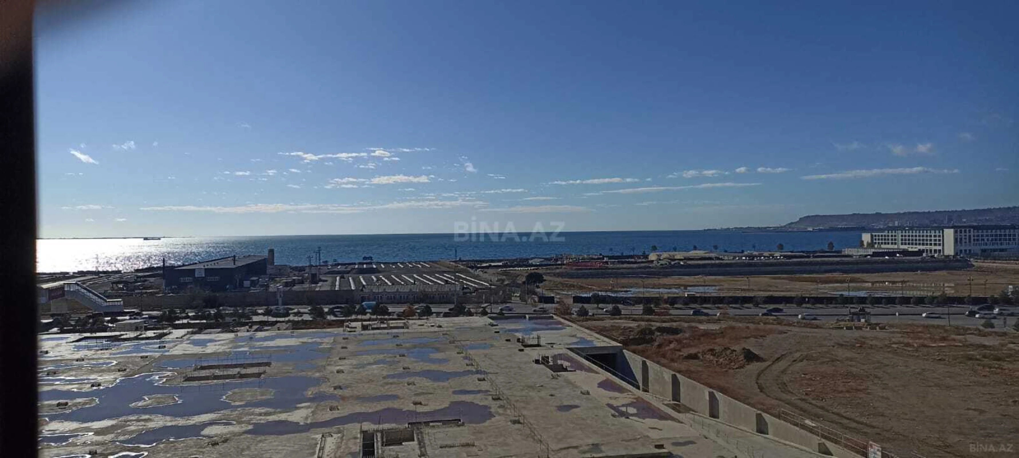 Satılır 4 otaqlı mənzil 137 m²