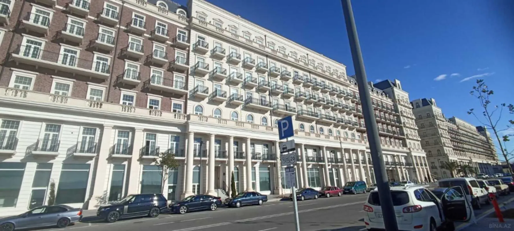 Satılır 4 otaqlı mənzil 143 m²