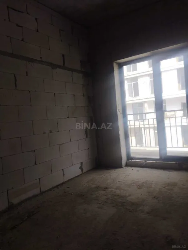 Satılır 3 otaqlı mənzil 140 m²
