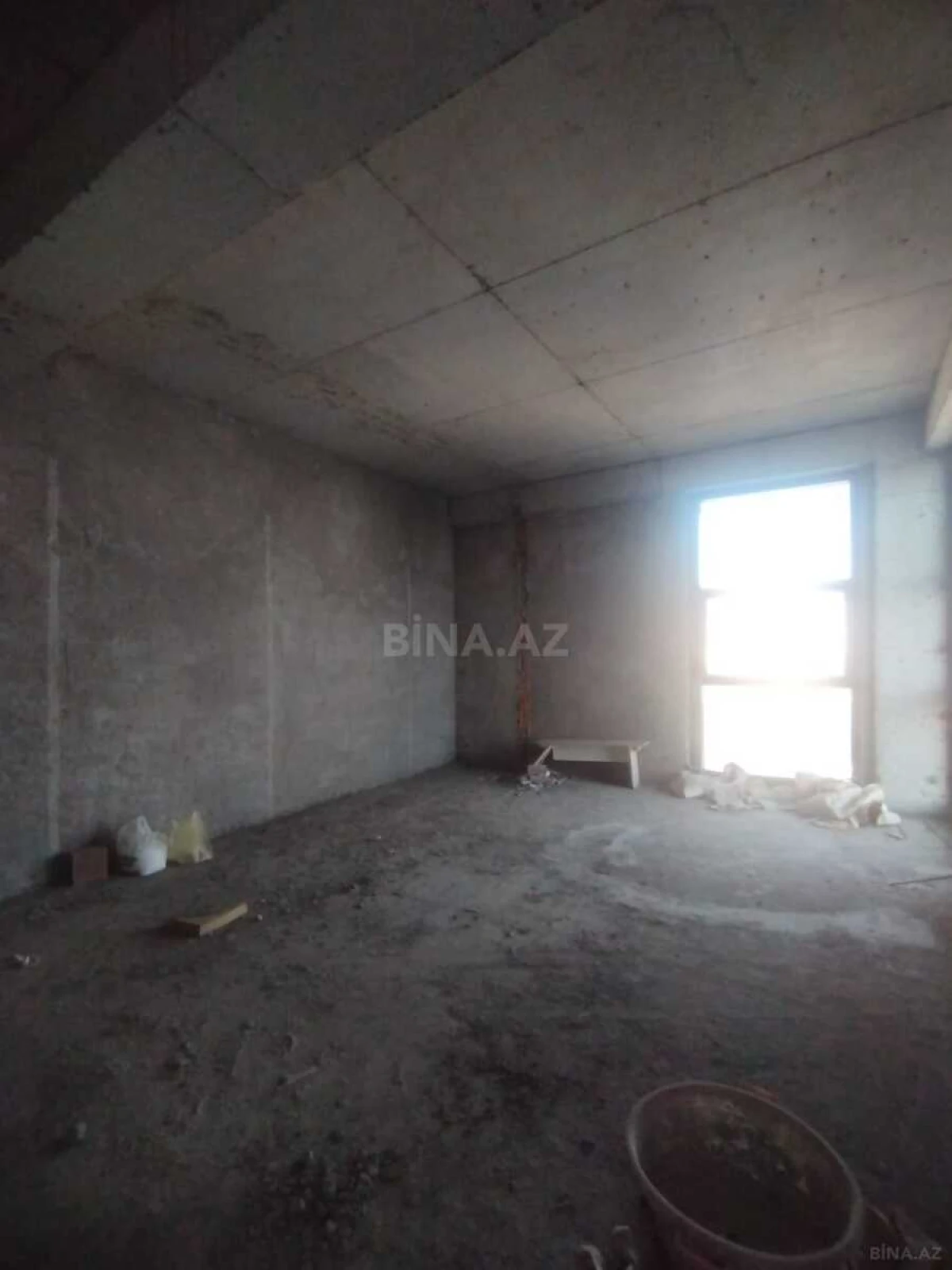 Satılır 3 otaqlı mənzil 140 m²