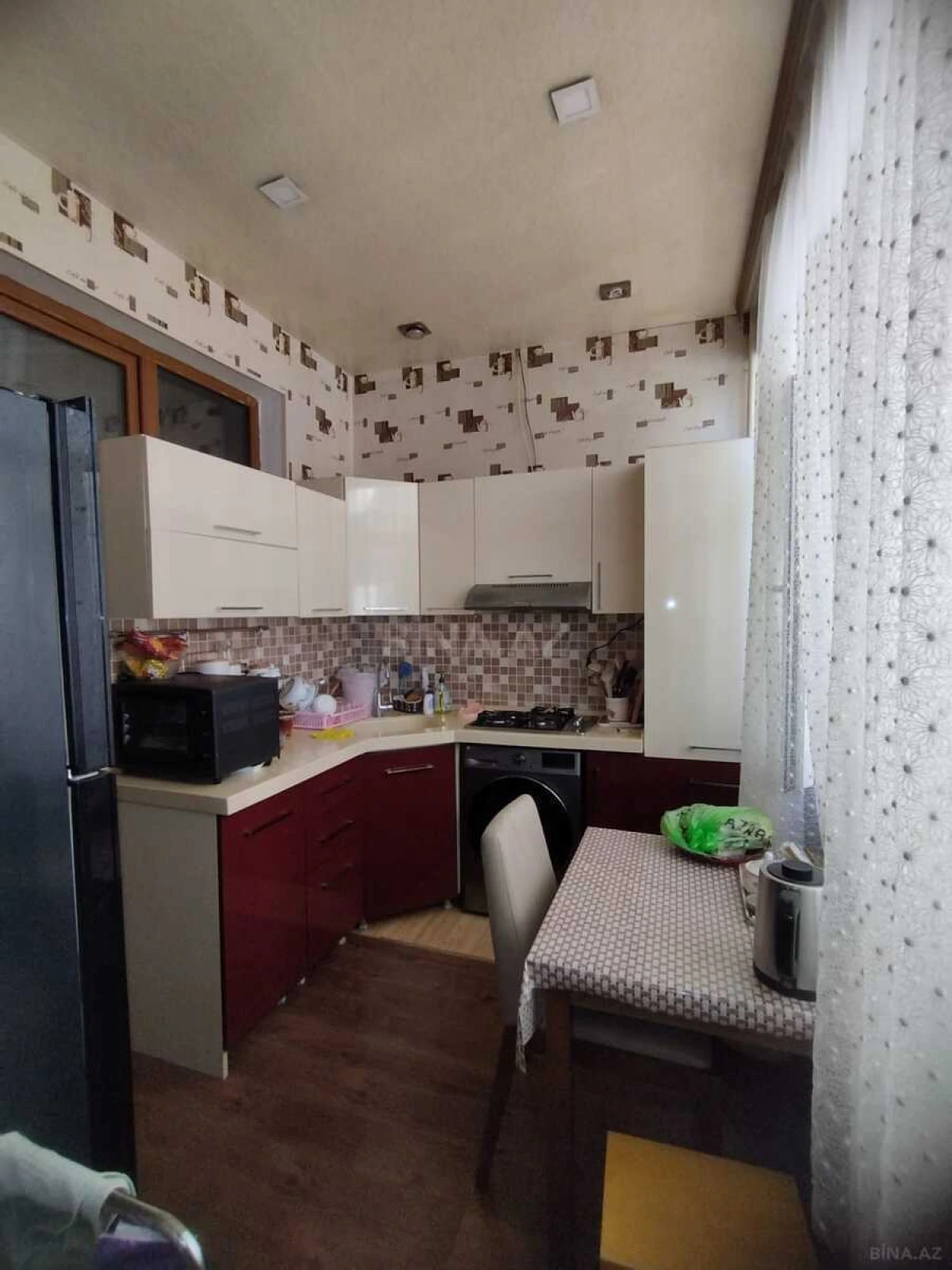 Satılır 3 otaqlı mənzil 63 m²