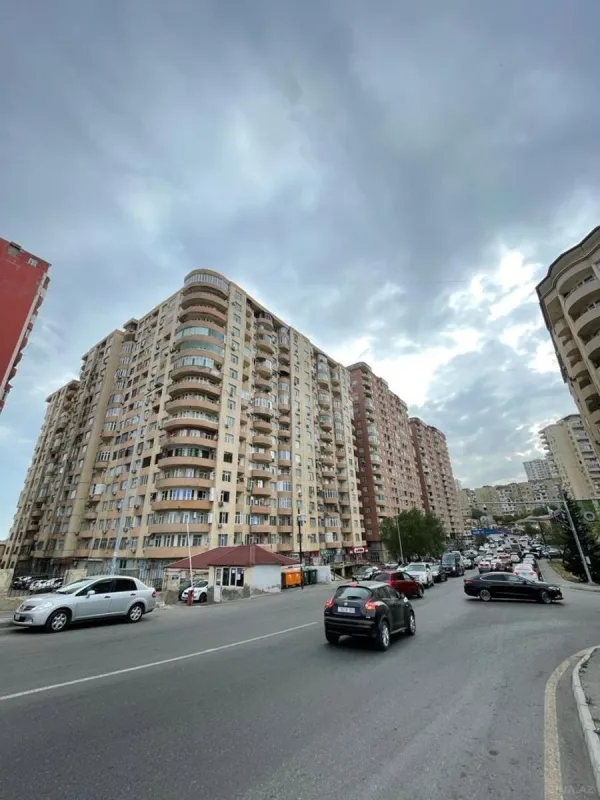 Satılır 3 otaqlı mənzil 63 m²