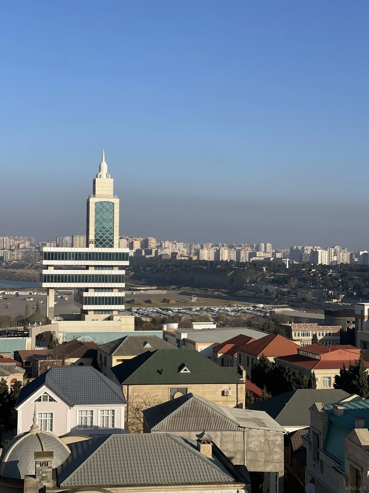 Kirayə verilir 3 otaqlı mənzil 130 m²