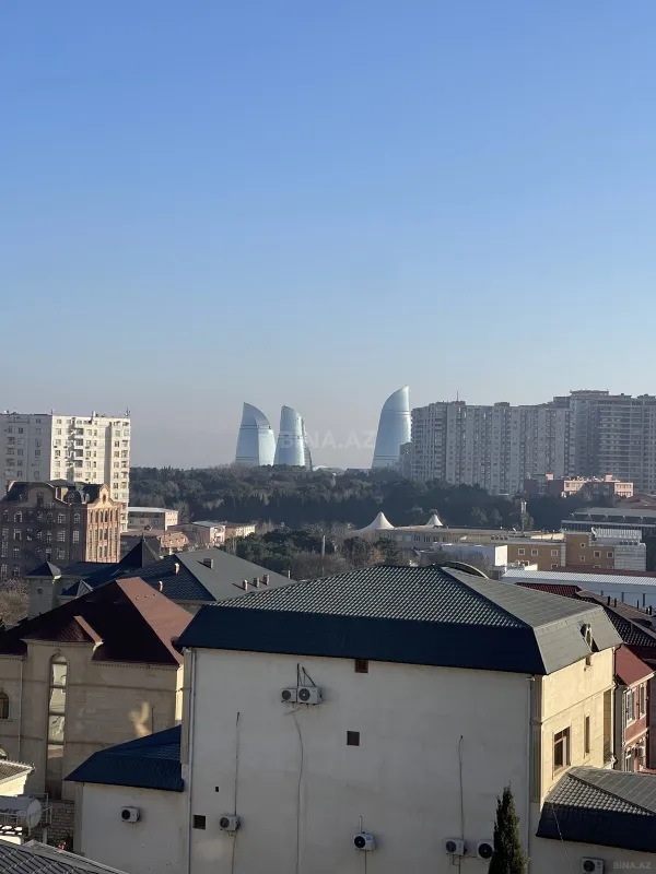 Kirayə verilir 3 otaqlı mənzil 130 m²