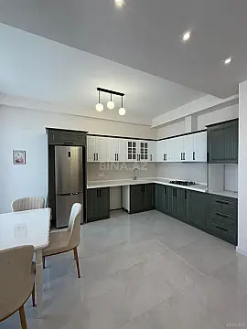Kirayə verilir 3 otaqlı mənzil 130 m²