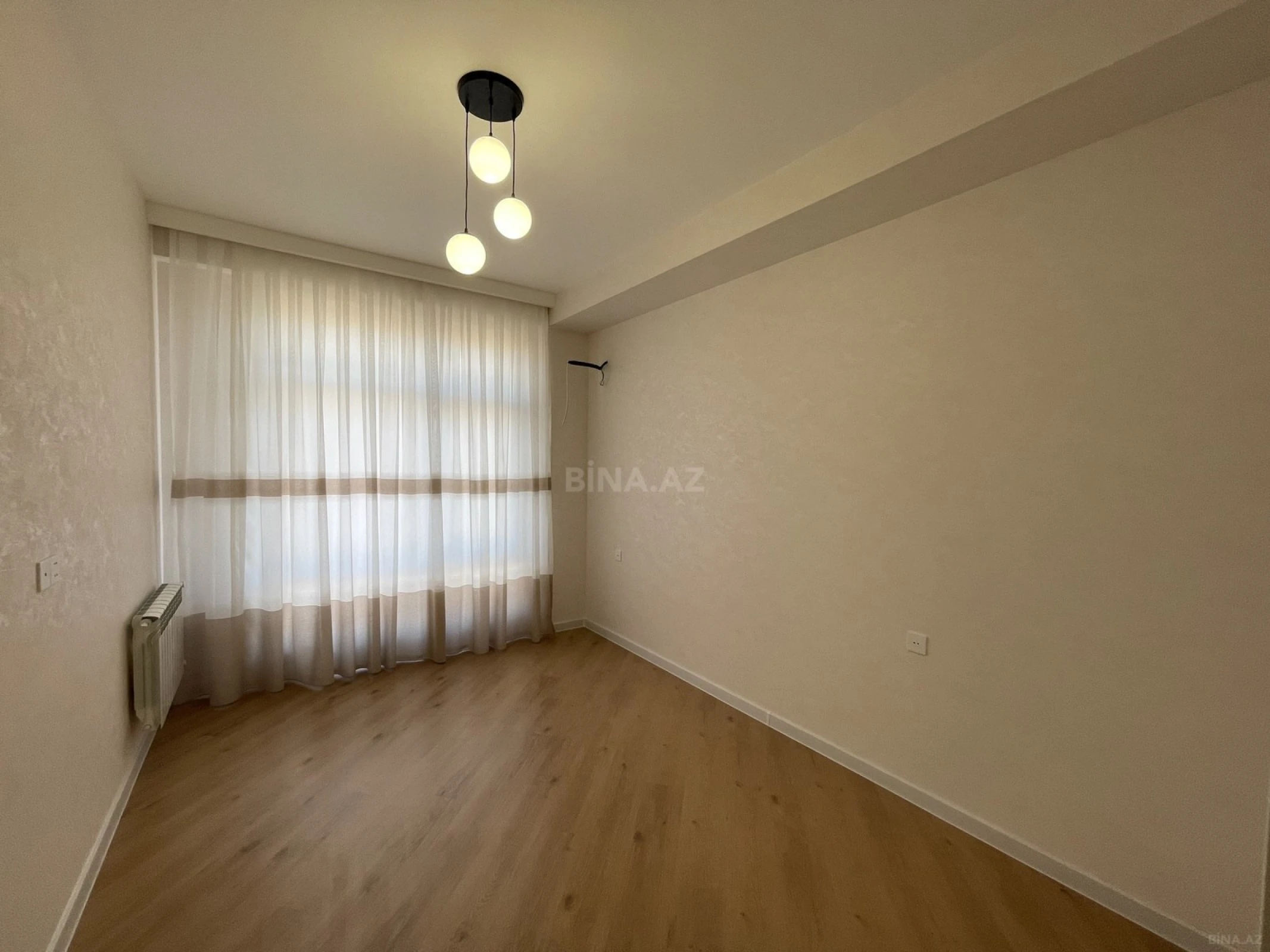 Kirayə verilir 3 otaqlı mənzil 130 m²