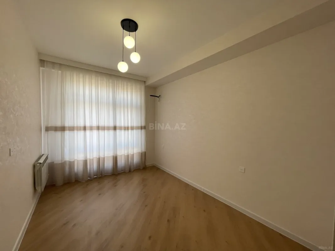 Kirayə verilir 3 otaqlı mənzil 130 m²