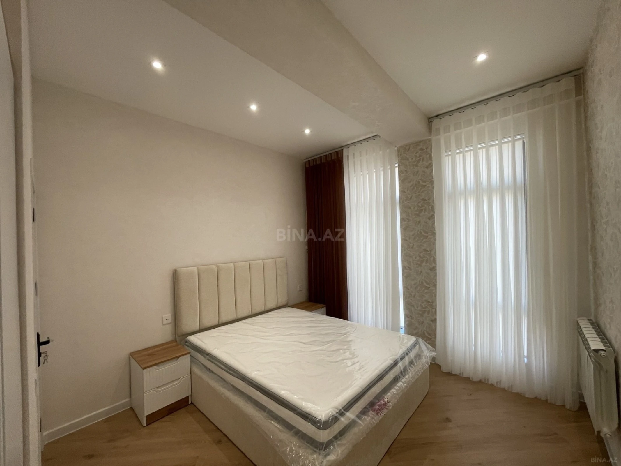 Kirayə verilir 3 otaqlı mənzil 130 m²