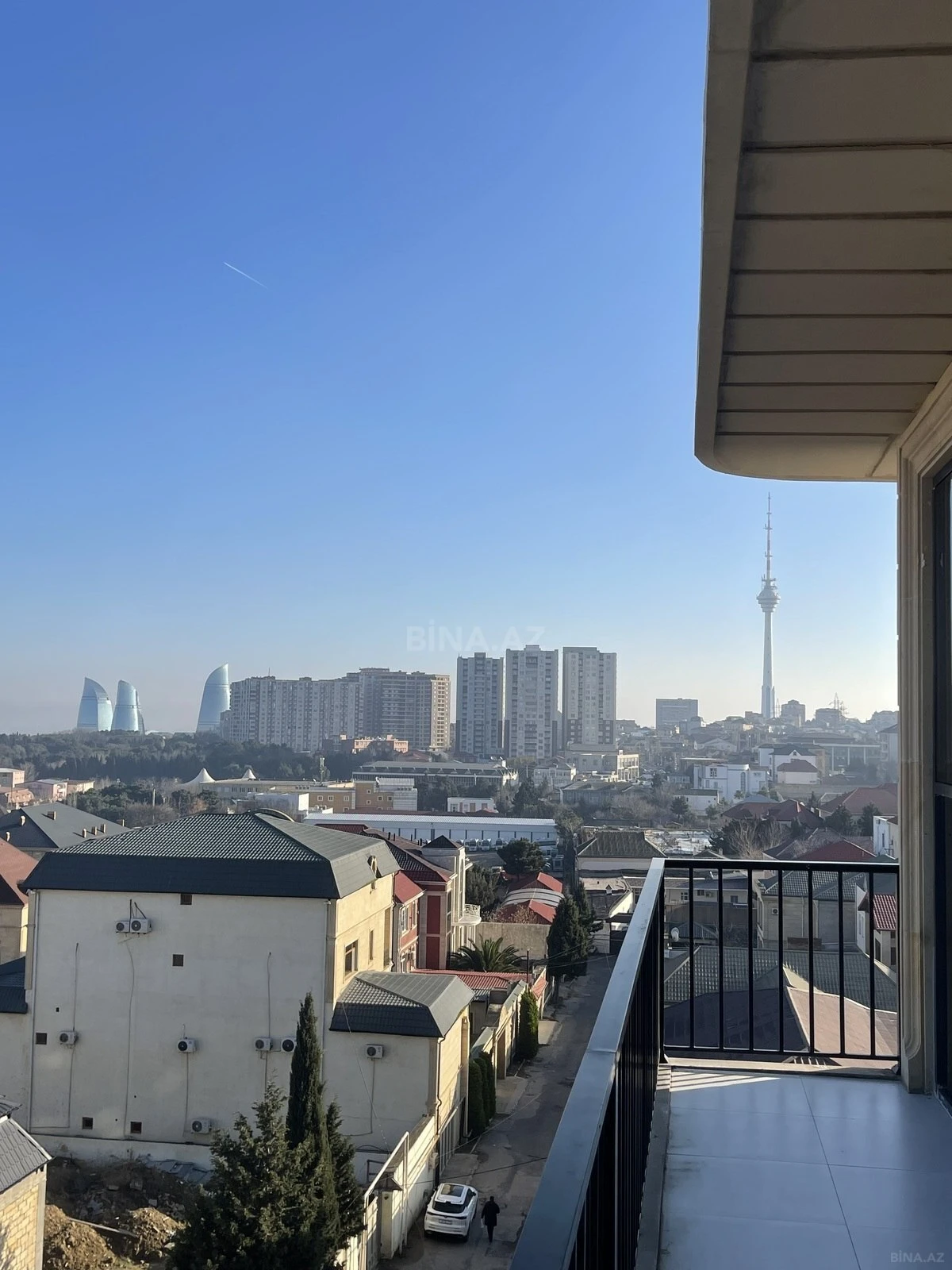 Kirayə verilir 3 otaqlı mənzil 130 m²