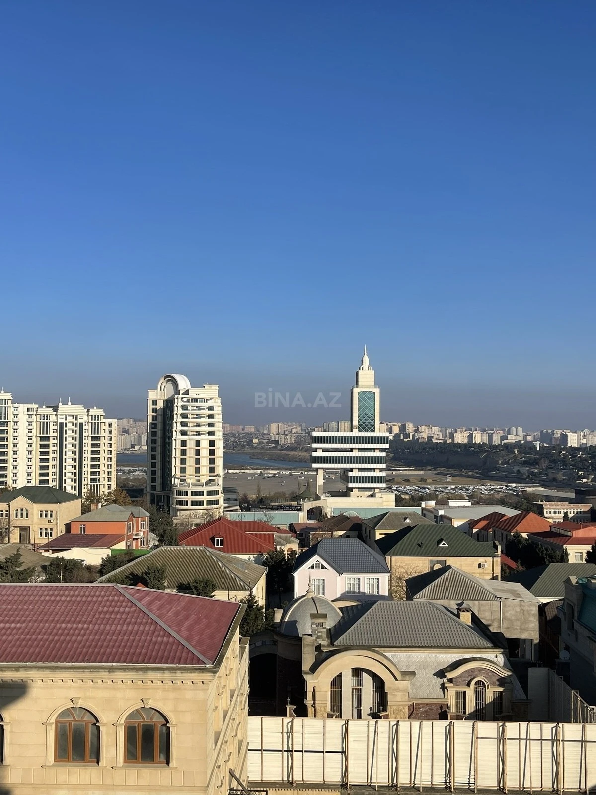 Kirayə verilir 3 otaqlı mənzil 130 m²