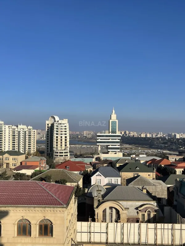 Kirayə verilir 3 otaqlı mənzil 130 m²