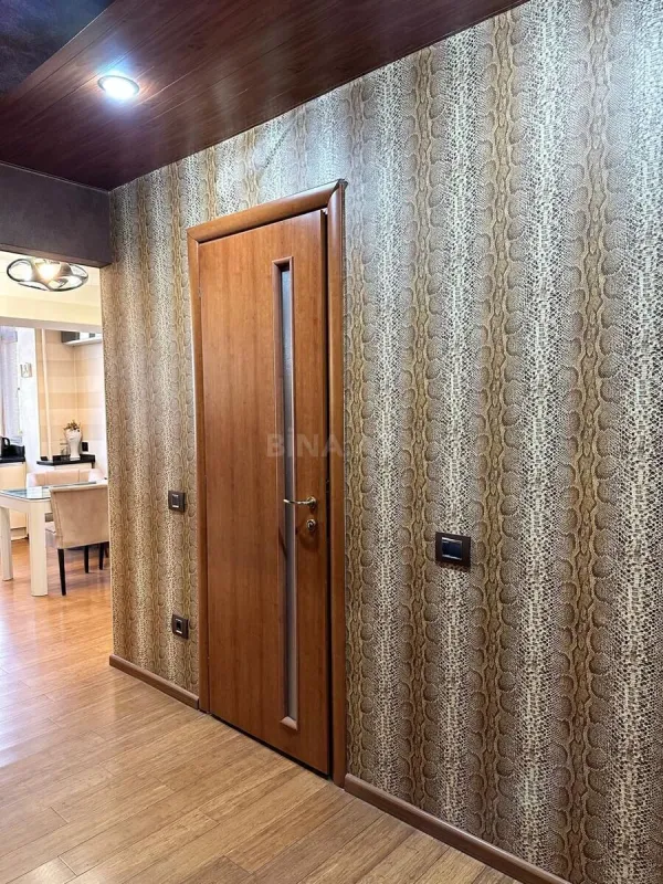 Satılır 2 otaqlı mənzil 90 m²