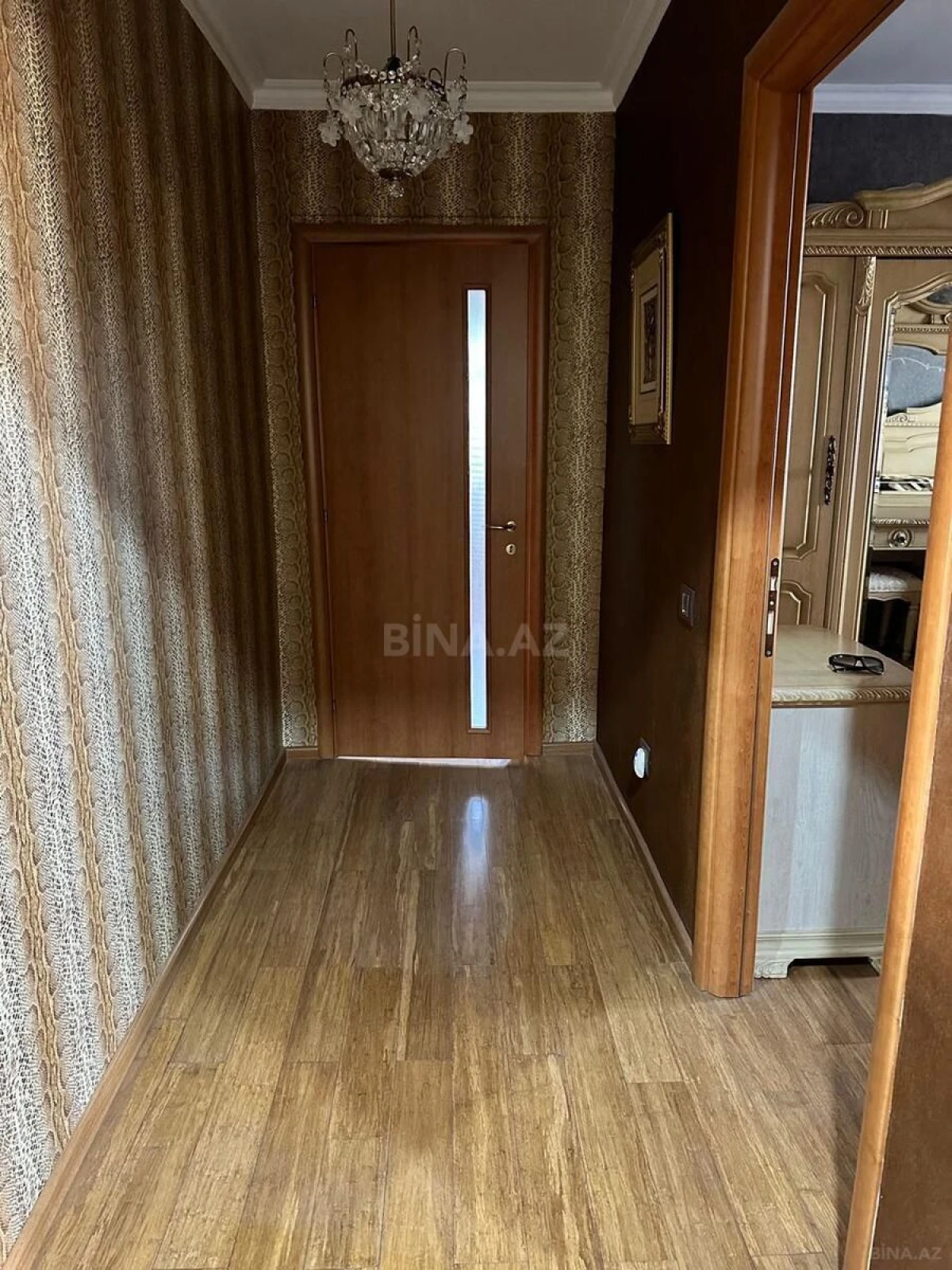 Satılır 2 otaqlı mənzil 90 m²