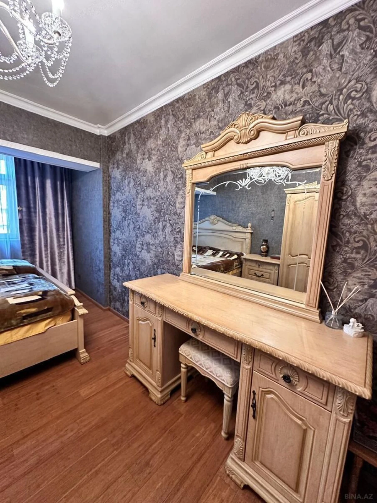 Satılır 2 otaqlı mənzil 90 m²