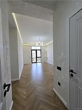 Satılır 3 otaqlı mənzil 132 m²
