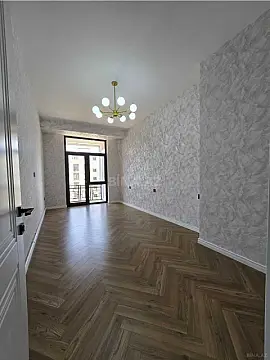 Satılır 3 otaqlı mənzil 132 m²