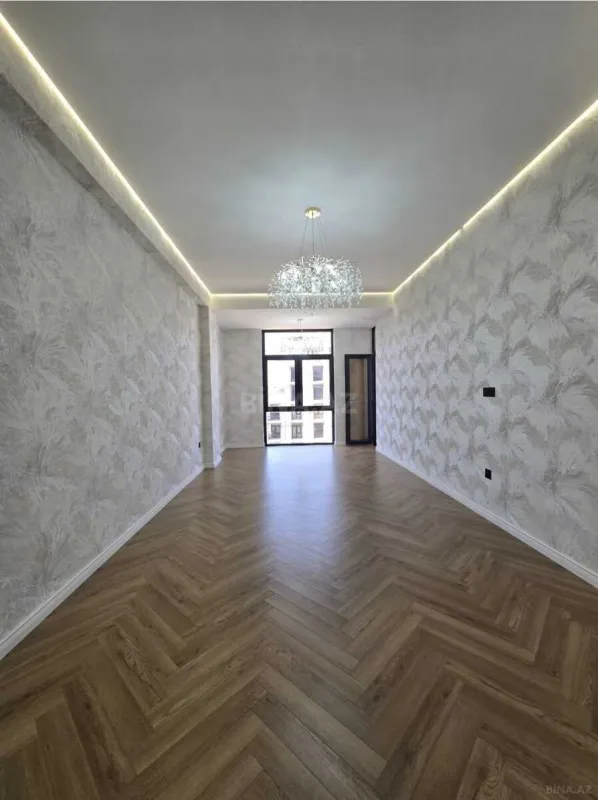 Satılır 3 otaqlı mənzil 132 m²