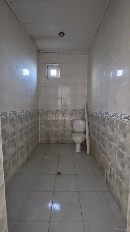 Satılır 11 otaqlı həyət evi 300 m²
