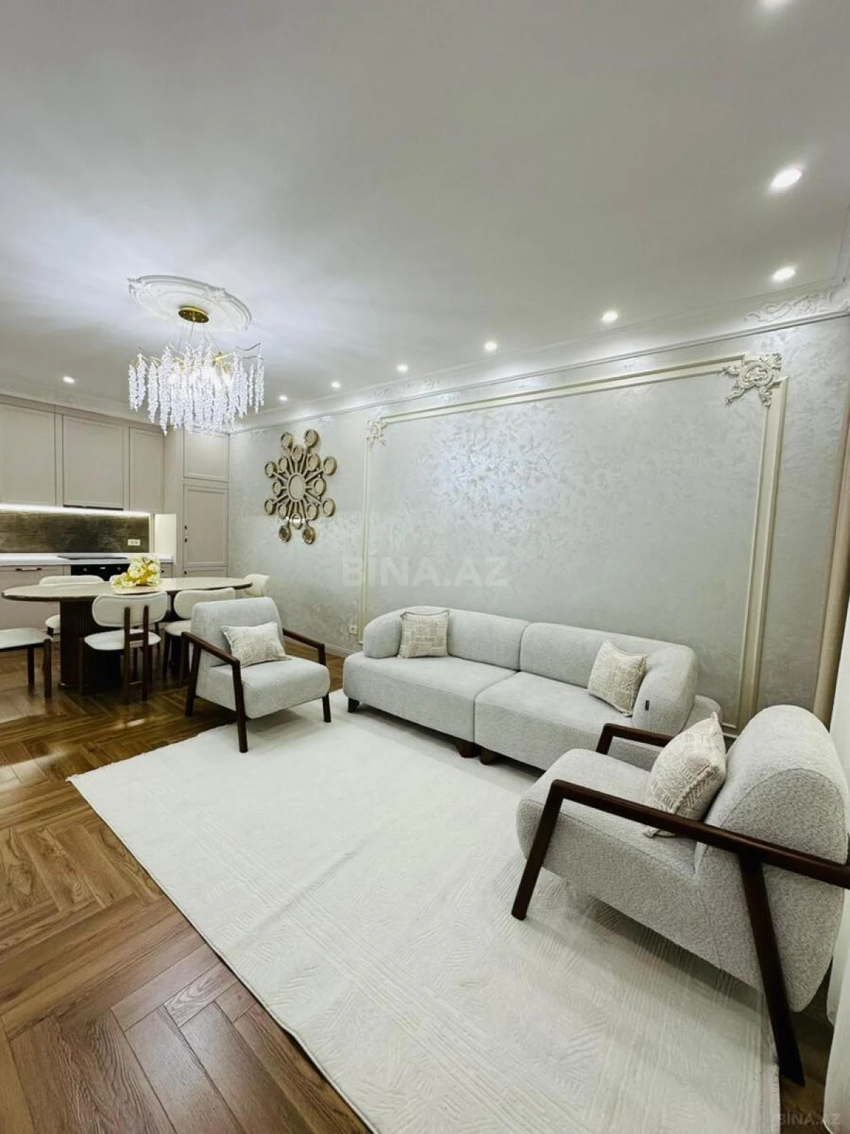 Satılır 3 otaqlı mənzil 107 m²