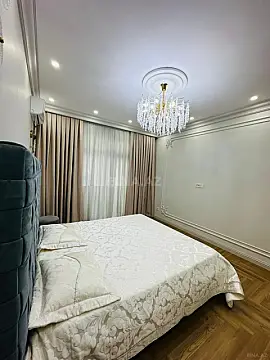 Satılır 3 otaqlı mənzil 107 m²