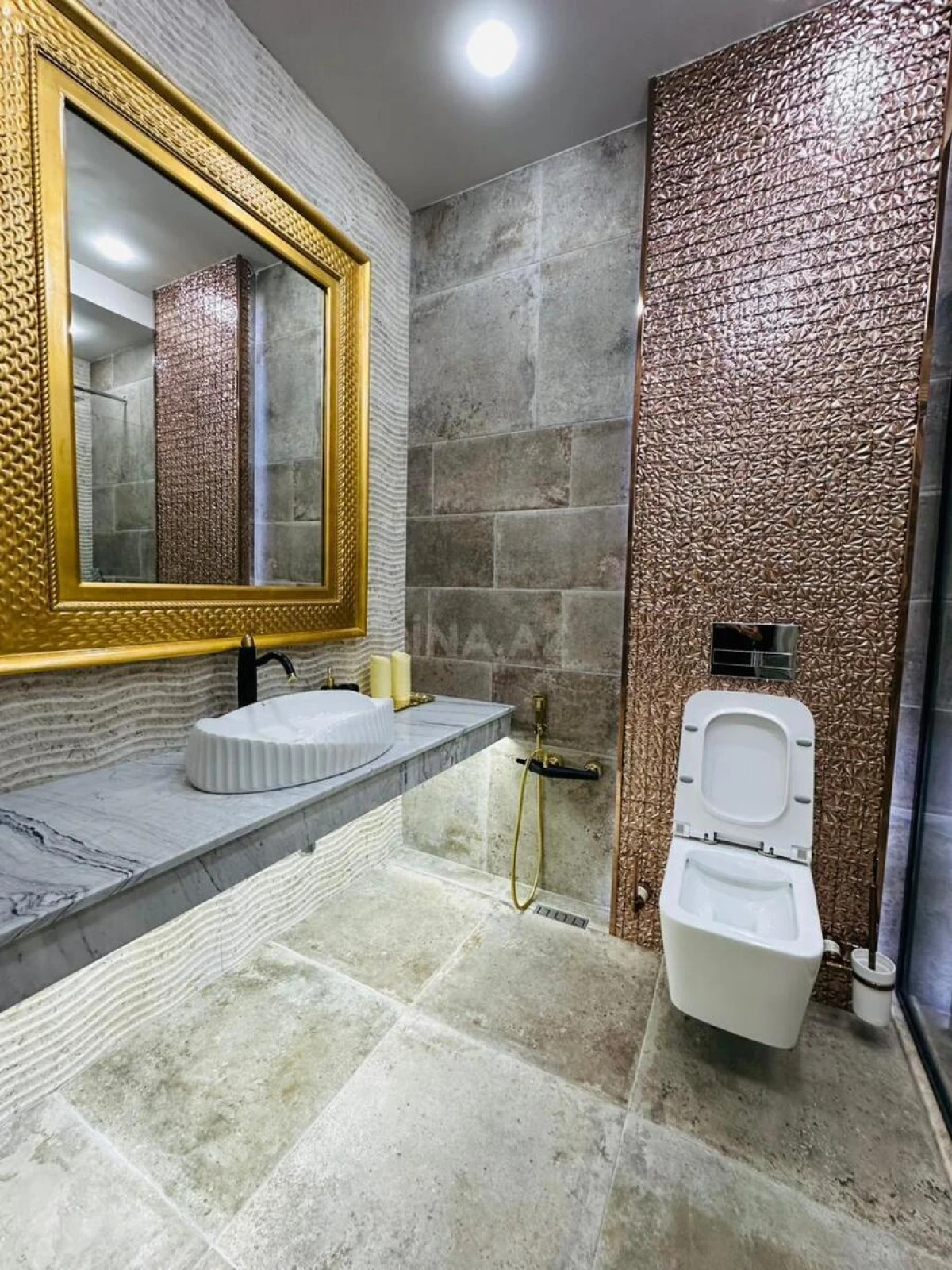 Satılır 3 otaqlı mənzil 107 m²