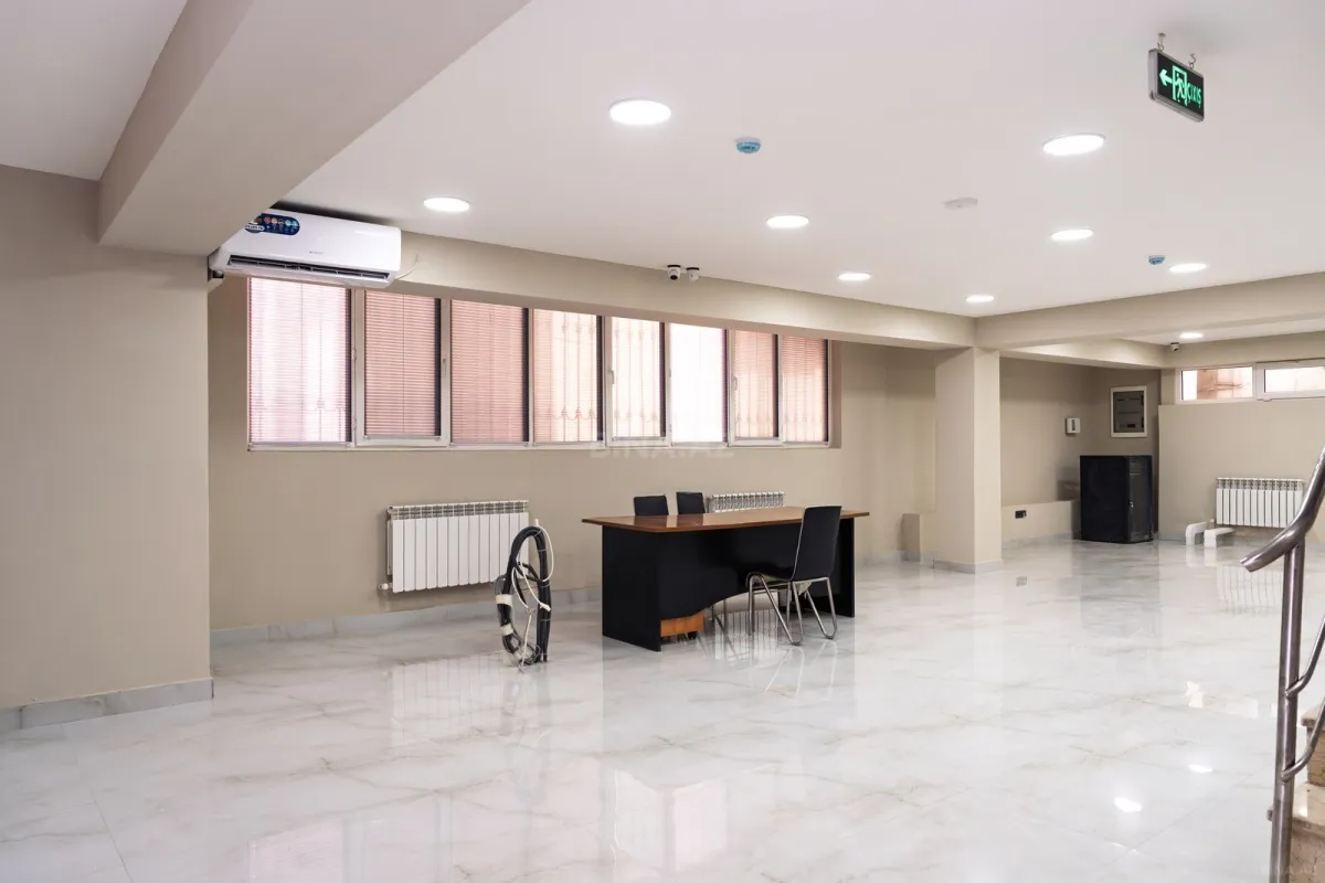 Kirayə verilir 12 otaqlı ofis 280 m²