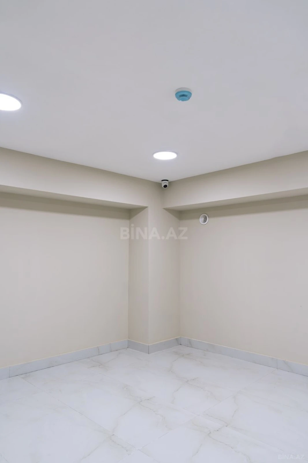 Kirayə verilir 12 otaqlı ofis 280 m²