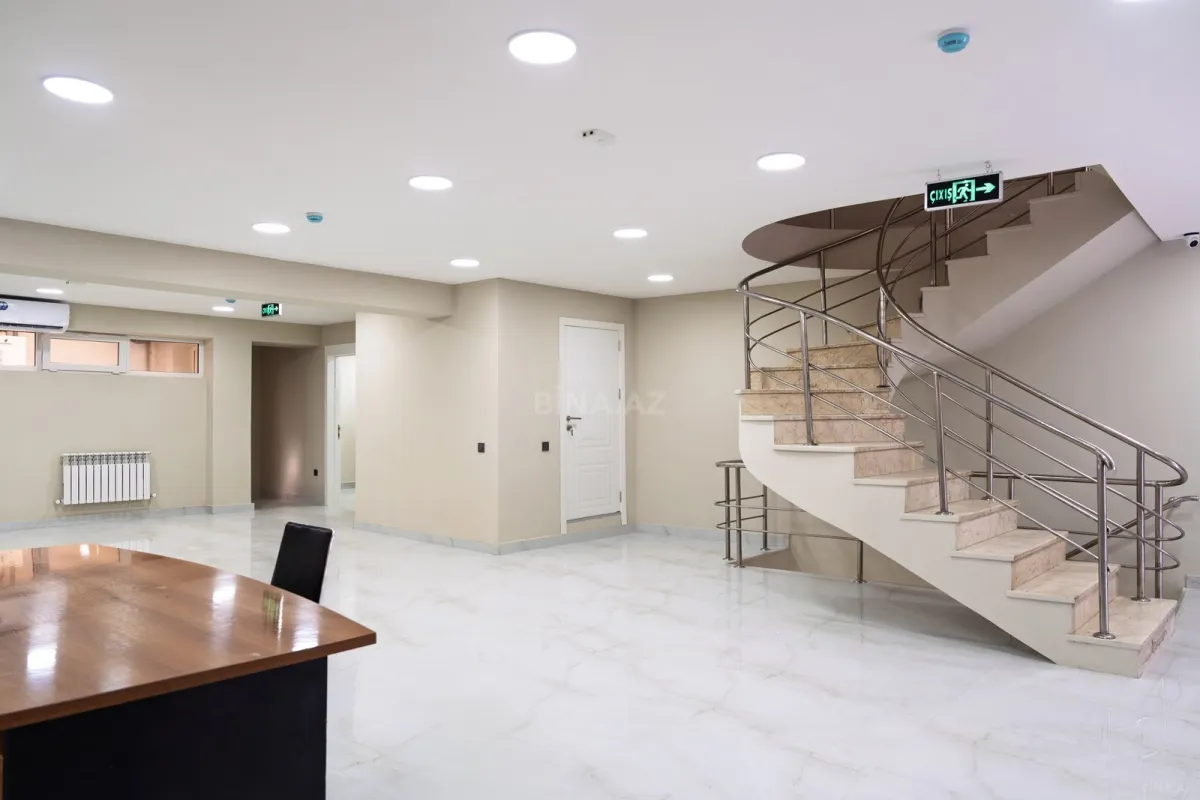Kirayə verilir 12 otaqlı ofis 280 m²