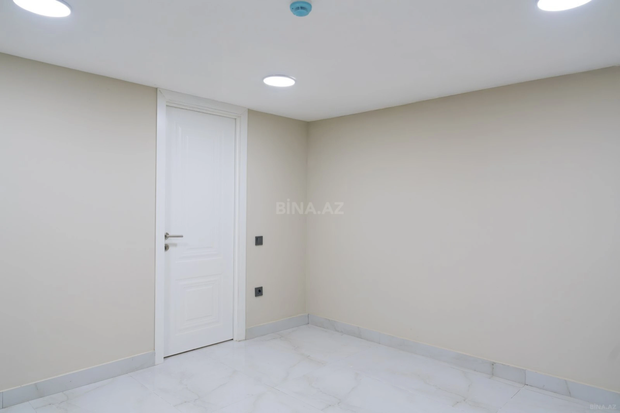 Kirayə verilir 12 otaqlı ofis 280 m²