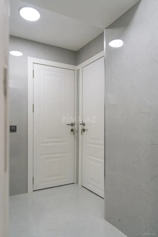 Kirayə verilir 12 otaqlı ofis 280 m²