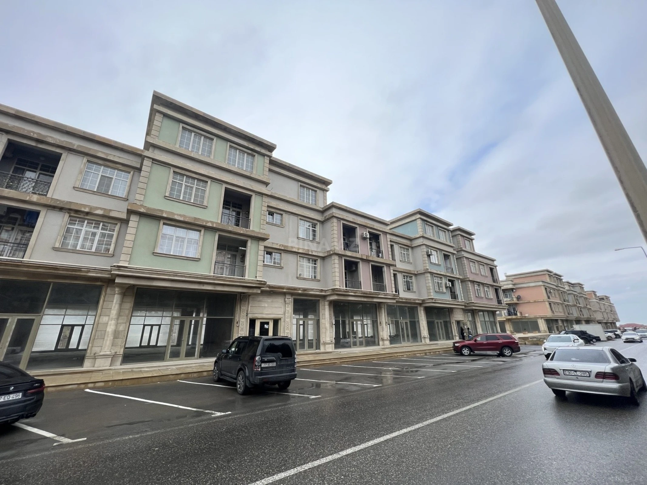 Kirayə verilir 3 otaqlı ofis 120 m²